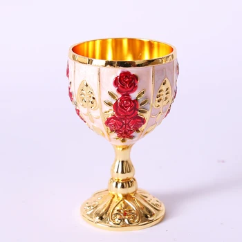вино чаша с обем 30 мл, ретро творчески малка чаша за напитки, златна домашен бар в европейски стил, с чаша от сплав, ярък цвят, домашен инструмент за пиене