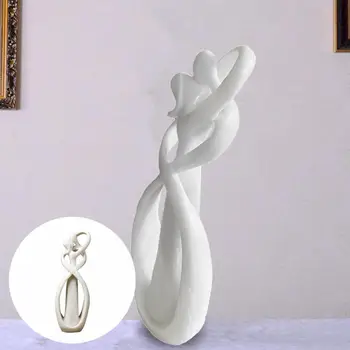 Популярният декор за работния плот е Лесна статуя на сватбени двойки от смола за сватбен декор Скулптура от пясъчник, за влюбените в целувка