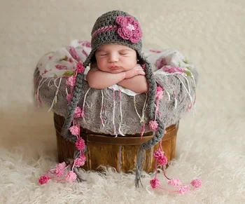Лидер в продажбите!! Модни сладки шапки за момиченца, детска шапка ръчна изработка, вязаная на една кука цвете шапка с панделка, от 100% памук 0-6лет